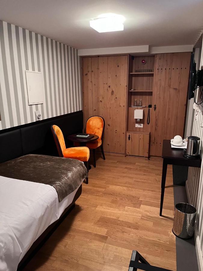שטרסבורג Logis Hotel Ettenheim מראה חיצוני תמונה